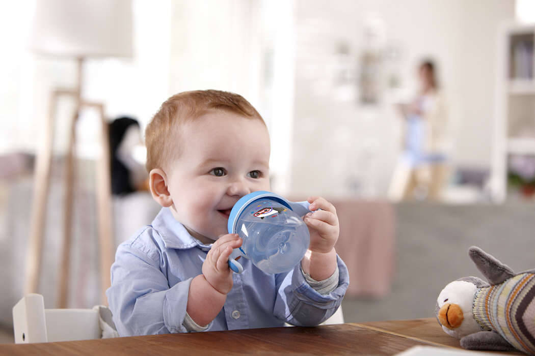 Phillips Avent Penguin Spout Cup 200ml 6m+